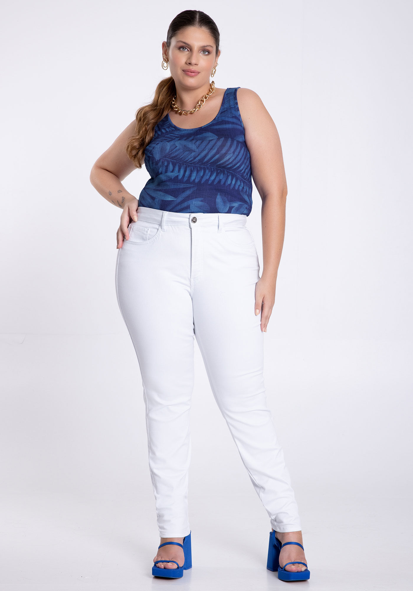 Regata Plus Size em Malha Viscose Estampada, , large.