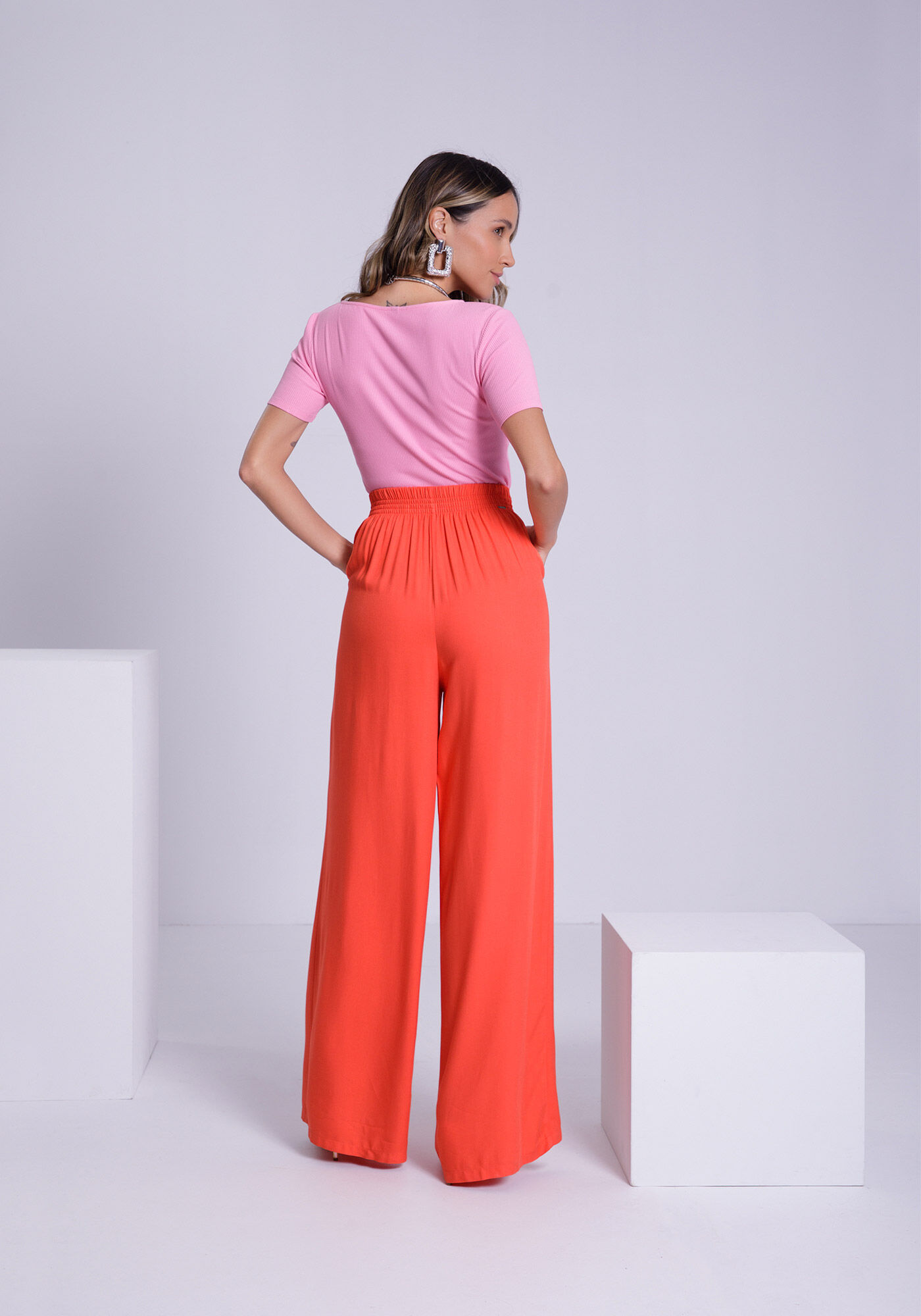 Blusa Canelada com Decote Assim&eacute;trico, ROSA ALLURE, large.