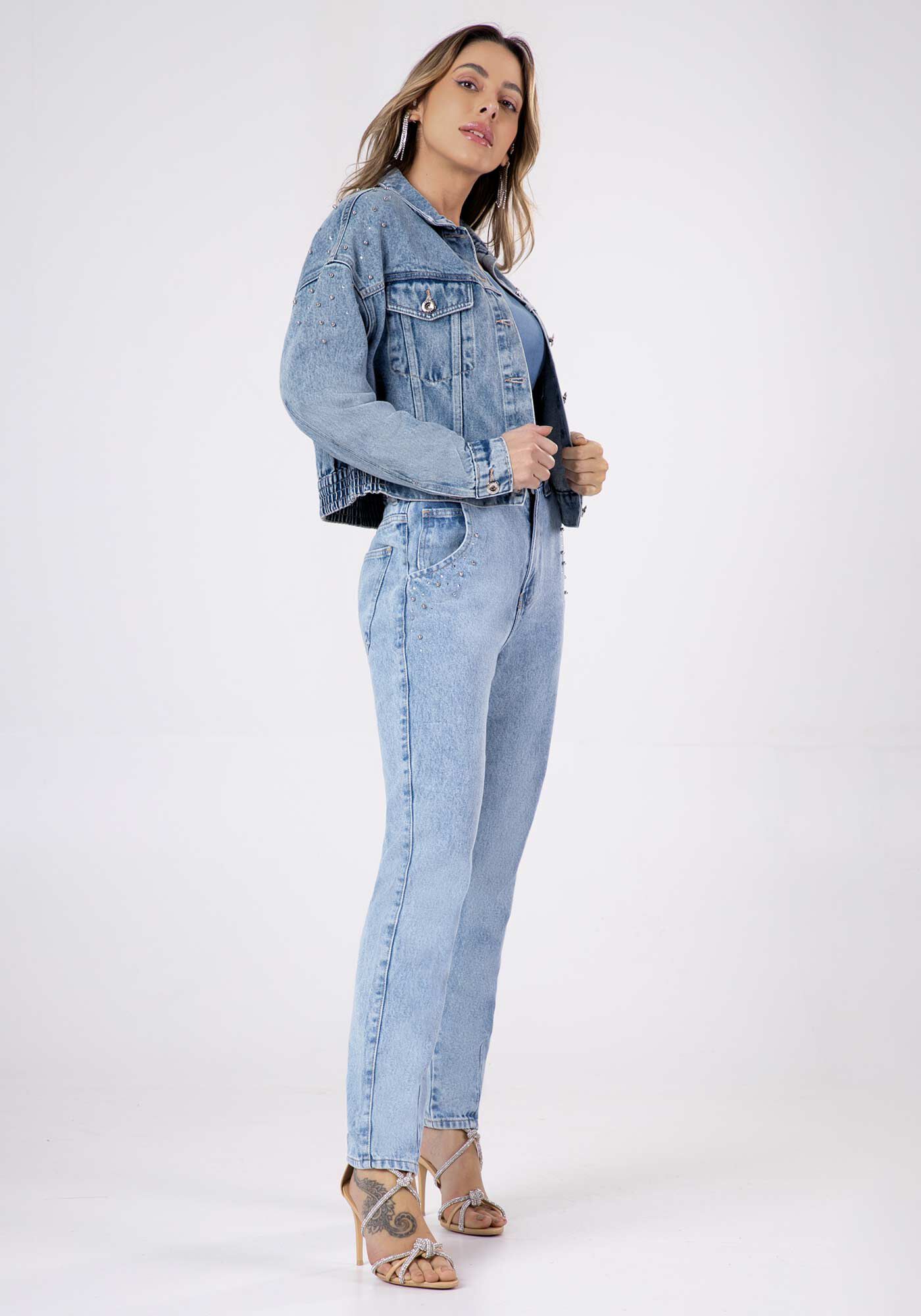Bomber outlet com brilho